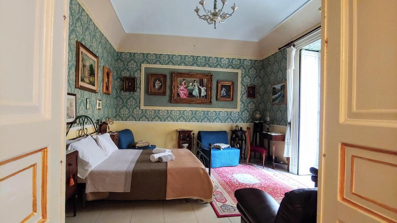 Dell°ottocento Appartement Catánia